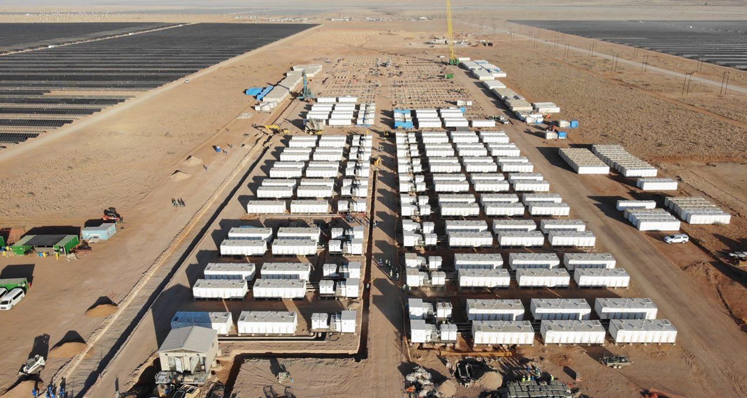 Jusqu'à 5 heures ! Un projet de stockage d'énergie à flux liquide de vanadium est mis en service au Xinjiang !
