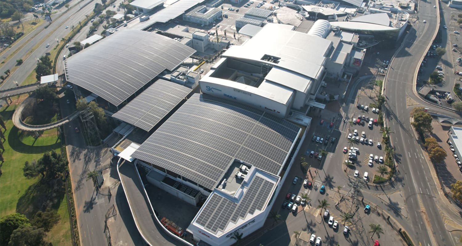 Révolution sur les toits : le solaire photovoltaïque alimente une livraison plus intelligente et plus écologique !