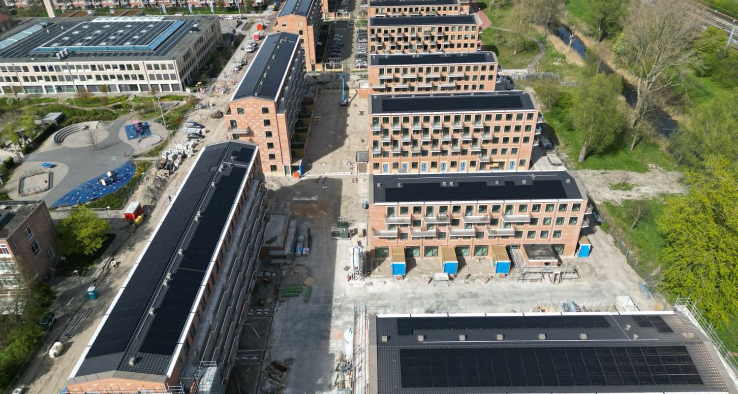 Guide de comparaison et de sélection pour les systèmes hors réseau, hybrides et connectés au réseau