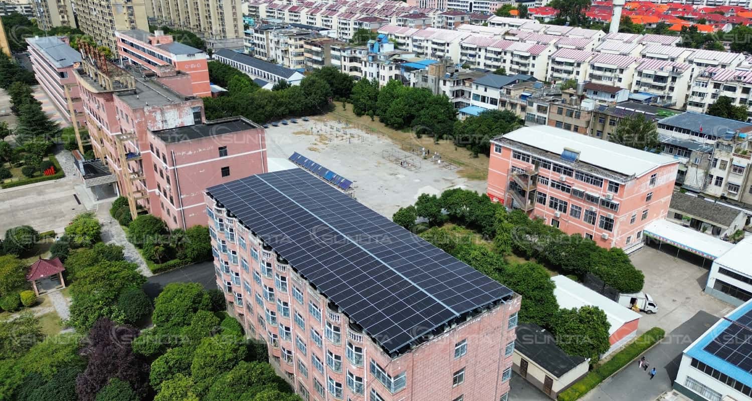 Besoin d'une solution énergétique intelligente pour toiture ? Le projet PV + stockage de 551,25 kW de SUNDTA dans l'Anhui est prêt !