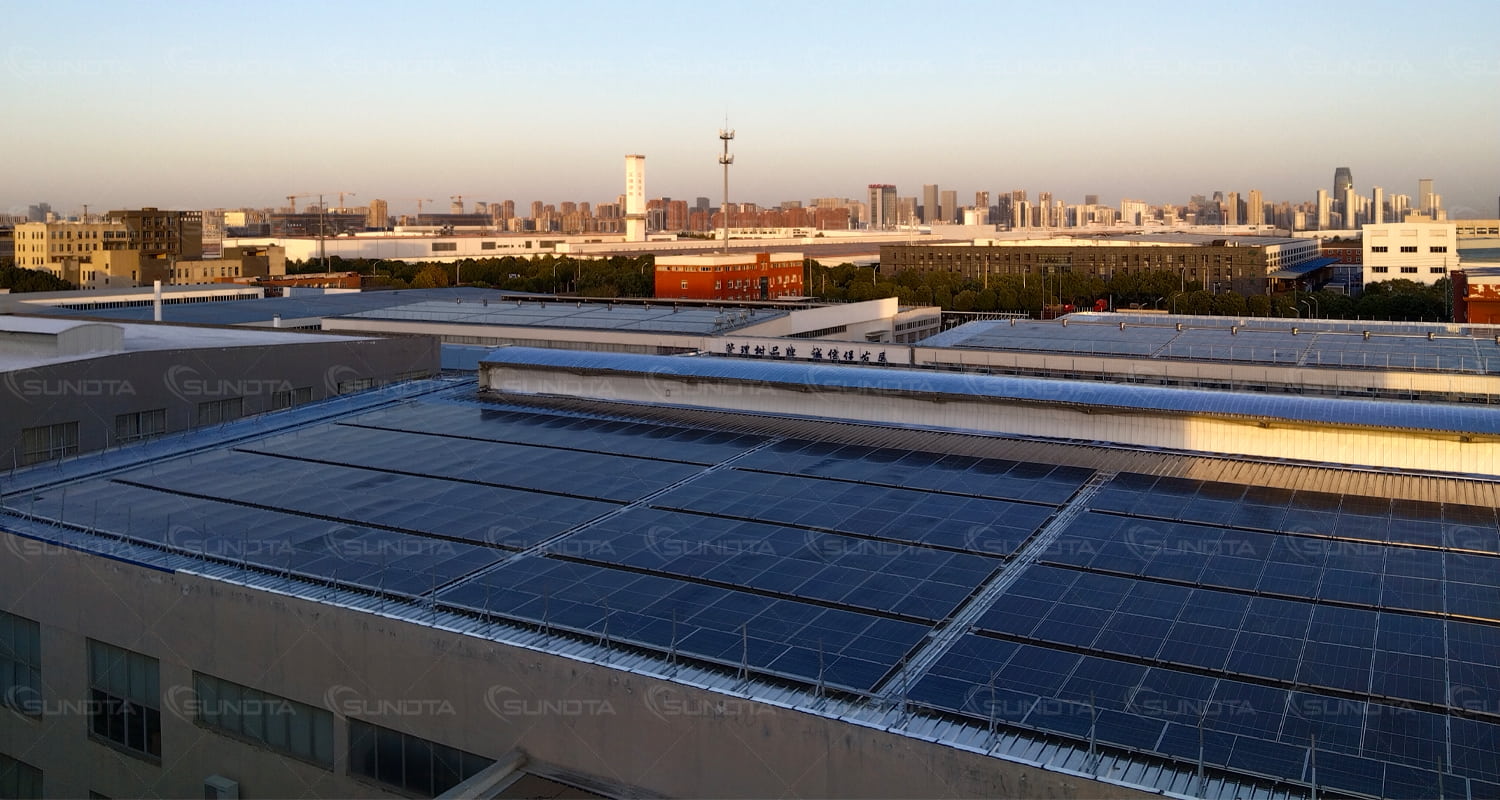 Le projet photovoltaïque distribué sur toit de SUNDTA de 1,6 MW réussit son raccordement au réseau