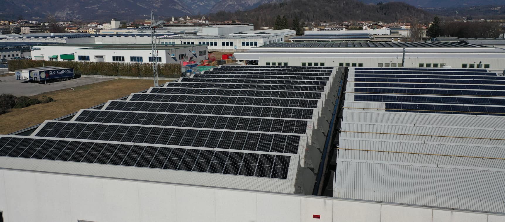 Cas de projet de système photovoltaïque en Italie 120KW sur réseau